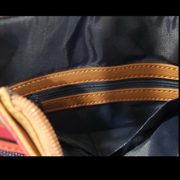 Laura Scott Colorful Striped Crossbody Bag – 3 Zipper Pockets, Adjustable Strap - Picture 13 of 14